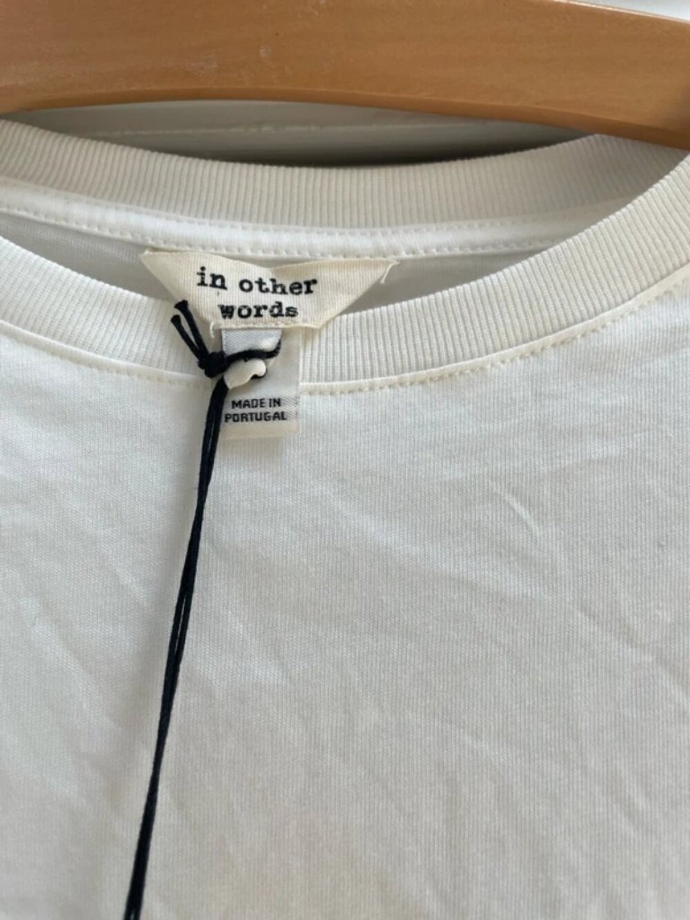 River island white summer top. Never worn, tags still on - Picture 4 of 5